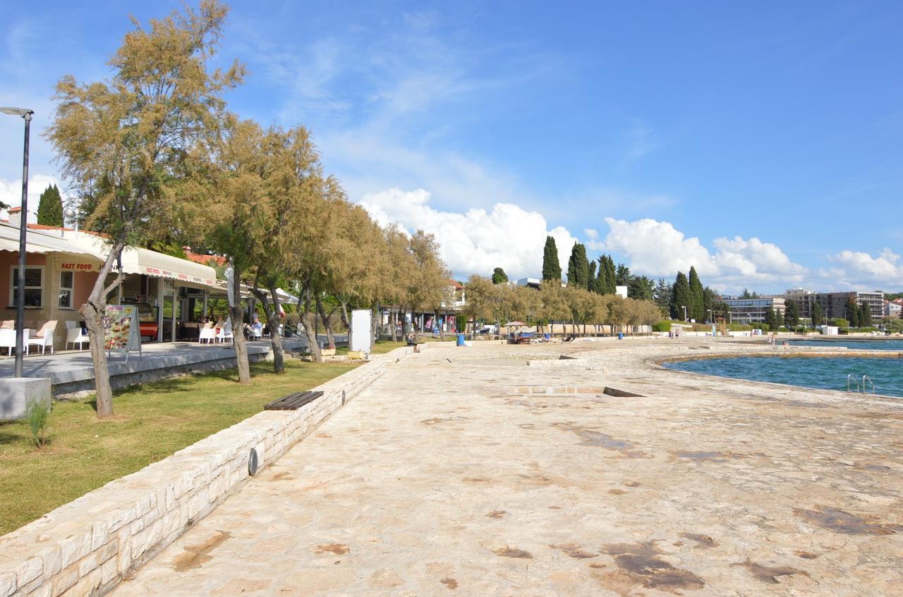 Apartmani Dekovic Materada Porec Exterior photo