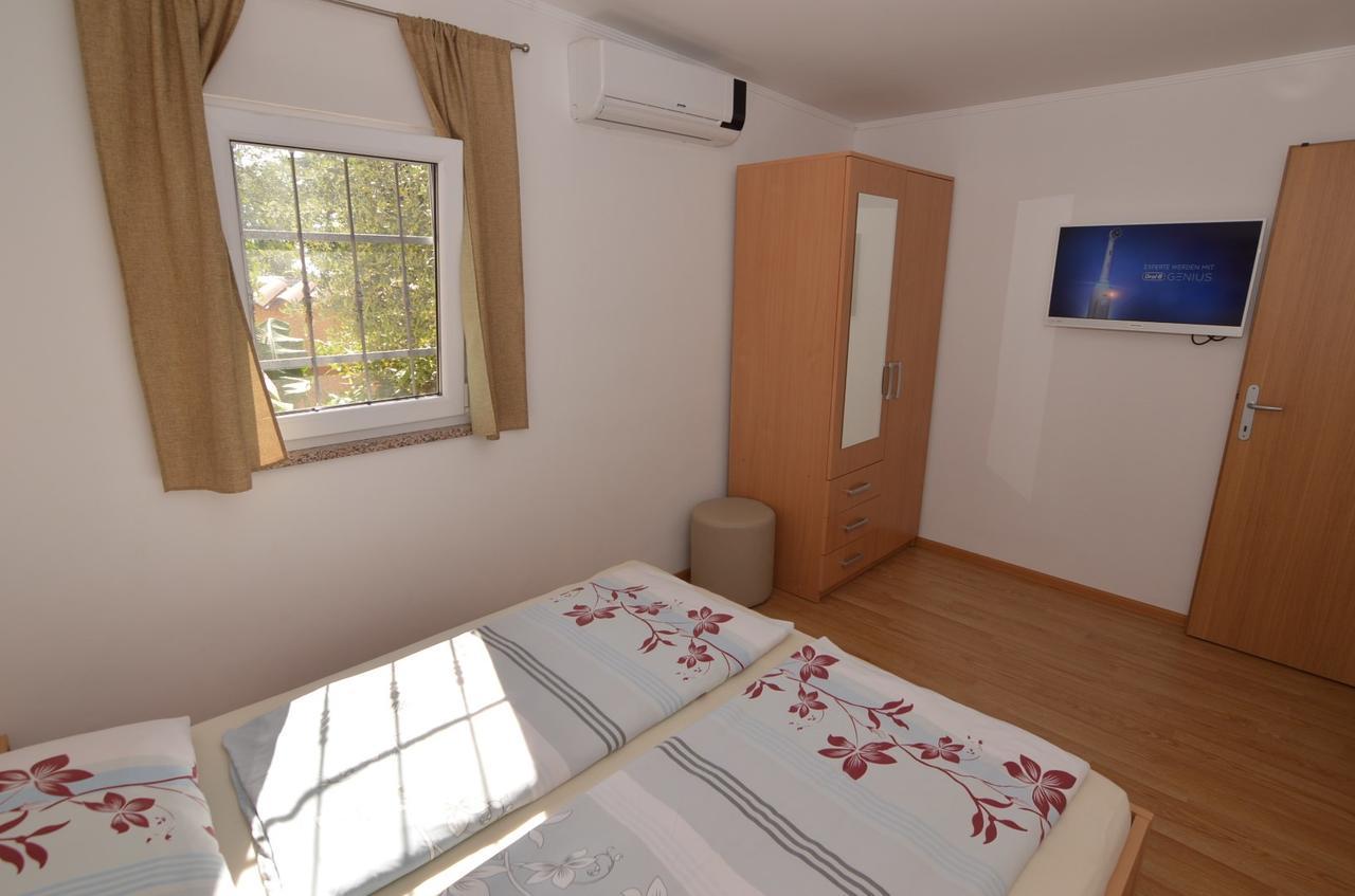 Apartmani Dekovic Materada Porec Room photo