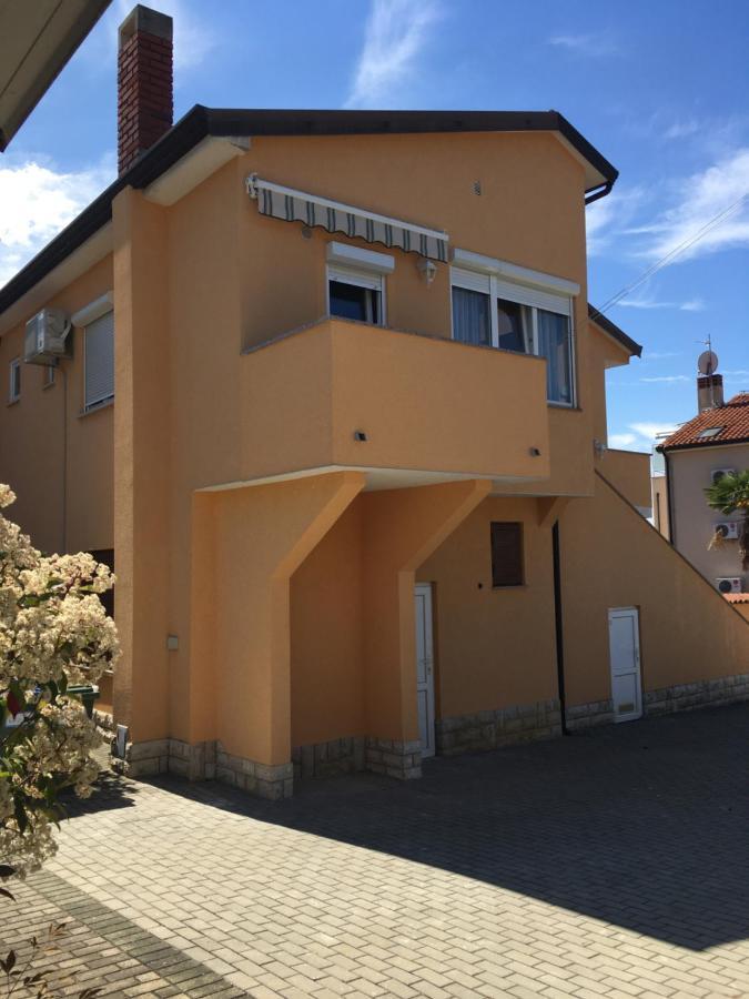 Apartmani Dekovic Materada Porec Exterior photo